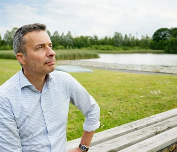 Hans De Neve, founder & CEO of Carbyon, at the location where the first demonstrators will be tested. © Bart van Overbeeke Photography | Carbyon